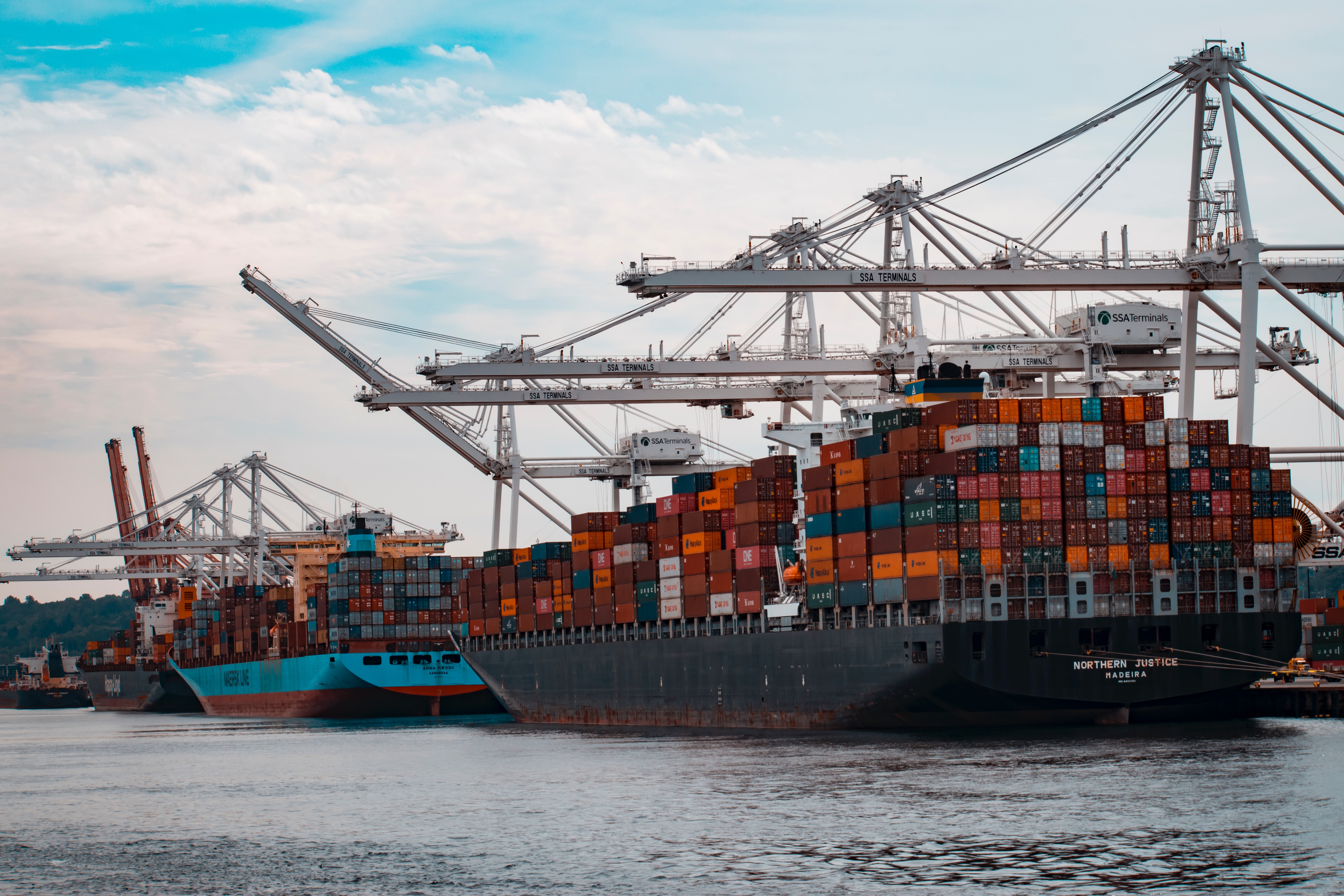 Enhancing Global Trade: China to Jamaica Shipping Service Explored