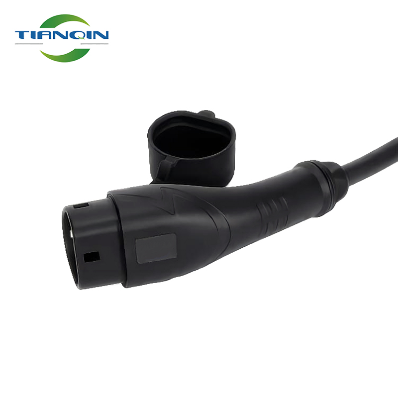 Three-phase power 62196-2 IEC 16A cable plug automotive AC charging connector plug