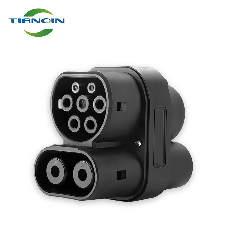 Direct Current model CCS1 Charger to CCS2 EV 1000V 250A CCS1 To CCS2 Charging Connector Adapter EV Charger Connect Adapter
