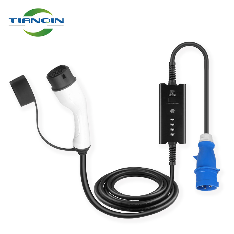 High Quality Fast Charging Portable EV Charger 32A 7KW EU Standard Charger Type2 IP67 Waterproof Mode 2