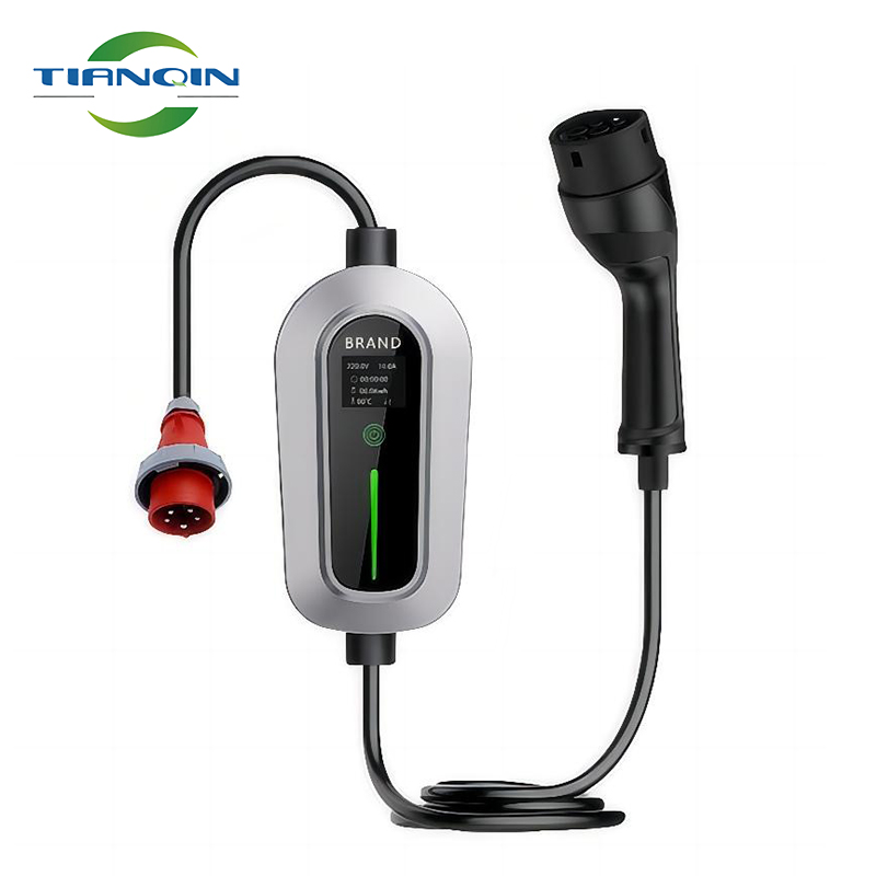 New energy 32A 7KW Type 2 IP65 Portable EV Charger 7KW Electric Car Charging Station