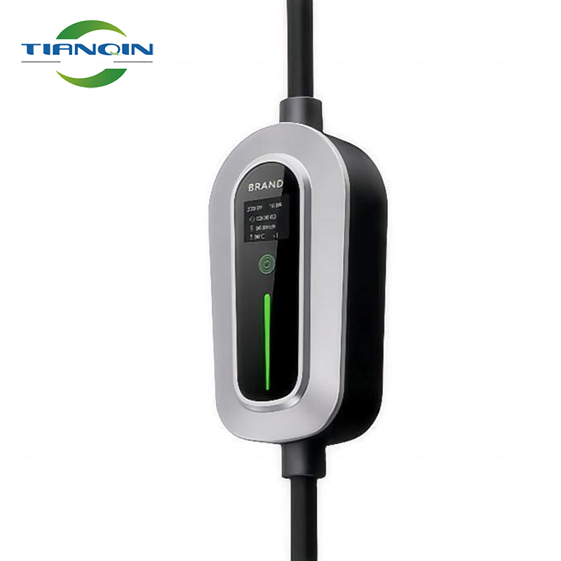 New energy 32A 7KW Type 2 IP65 Portable EV Charger 7KW Electric Car Charging Station
