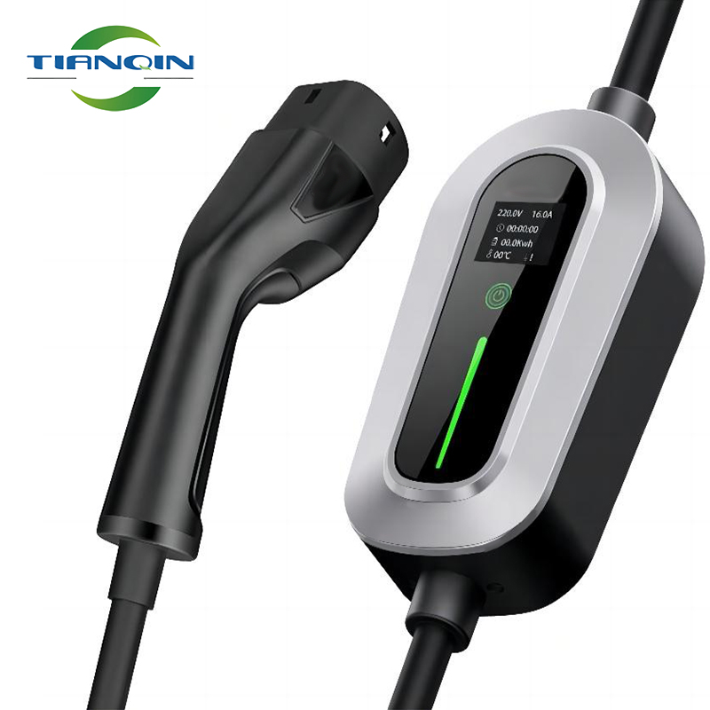 New energy 32A 7KW Type 2 IP65 Portable EV شاحن 7KW Electric Car Charging Station