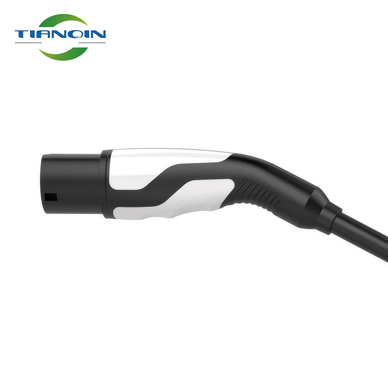 22kW 32A Type 2 to Type 2 electric vehicle charging cable