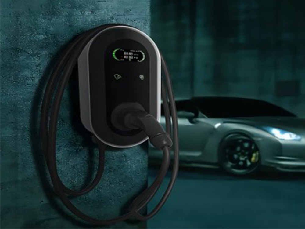 Wallbox, charging cable and charging station for Tesla Model 3
