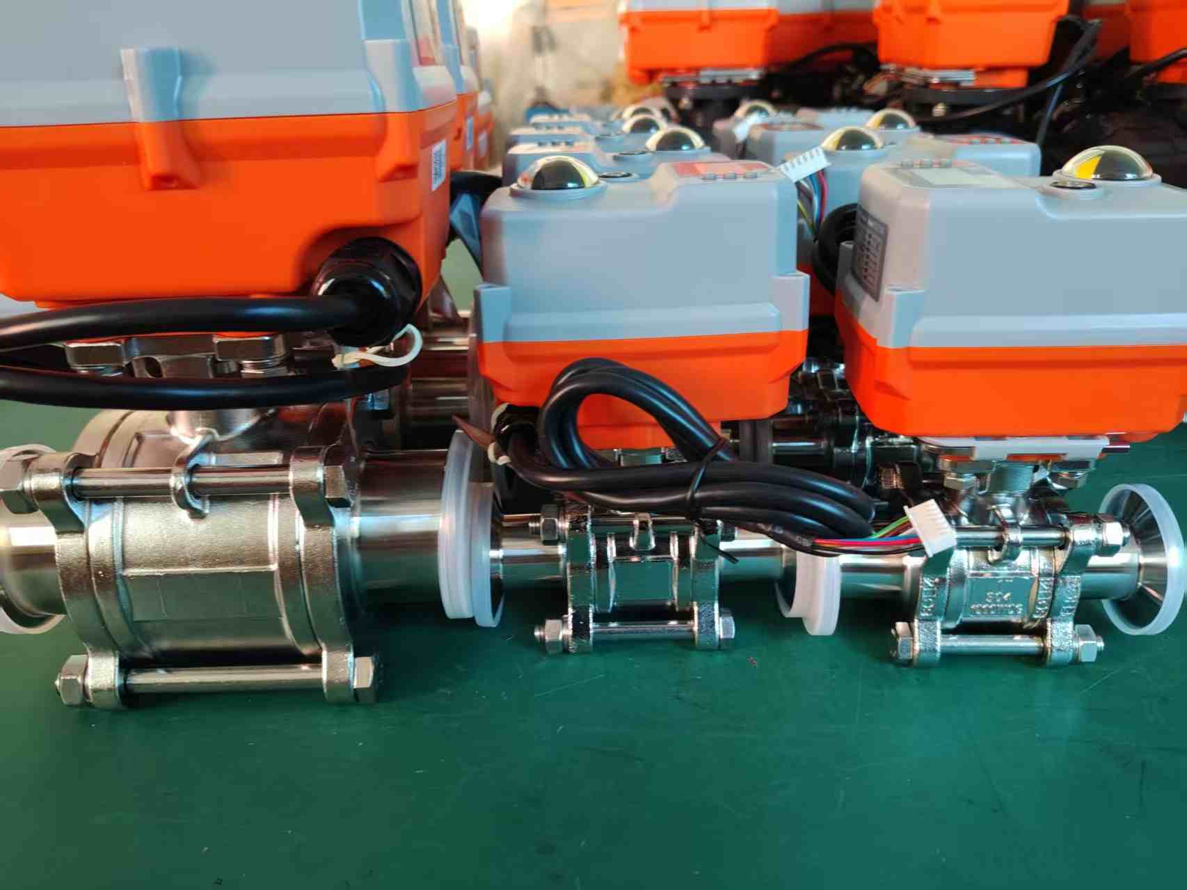 electric-valve-actuators-multiple-sizes
