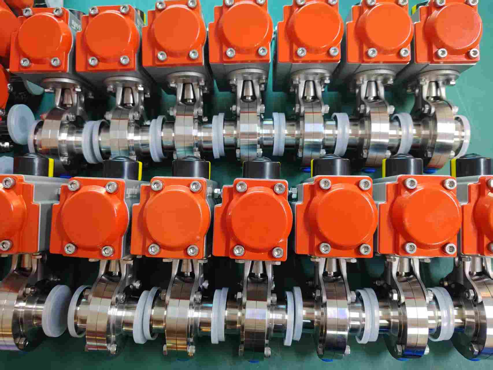 electric-ball-valves-with-actuators