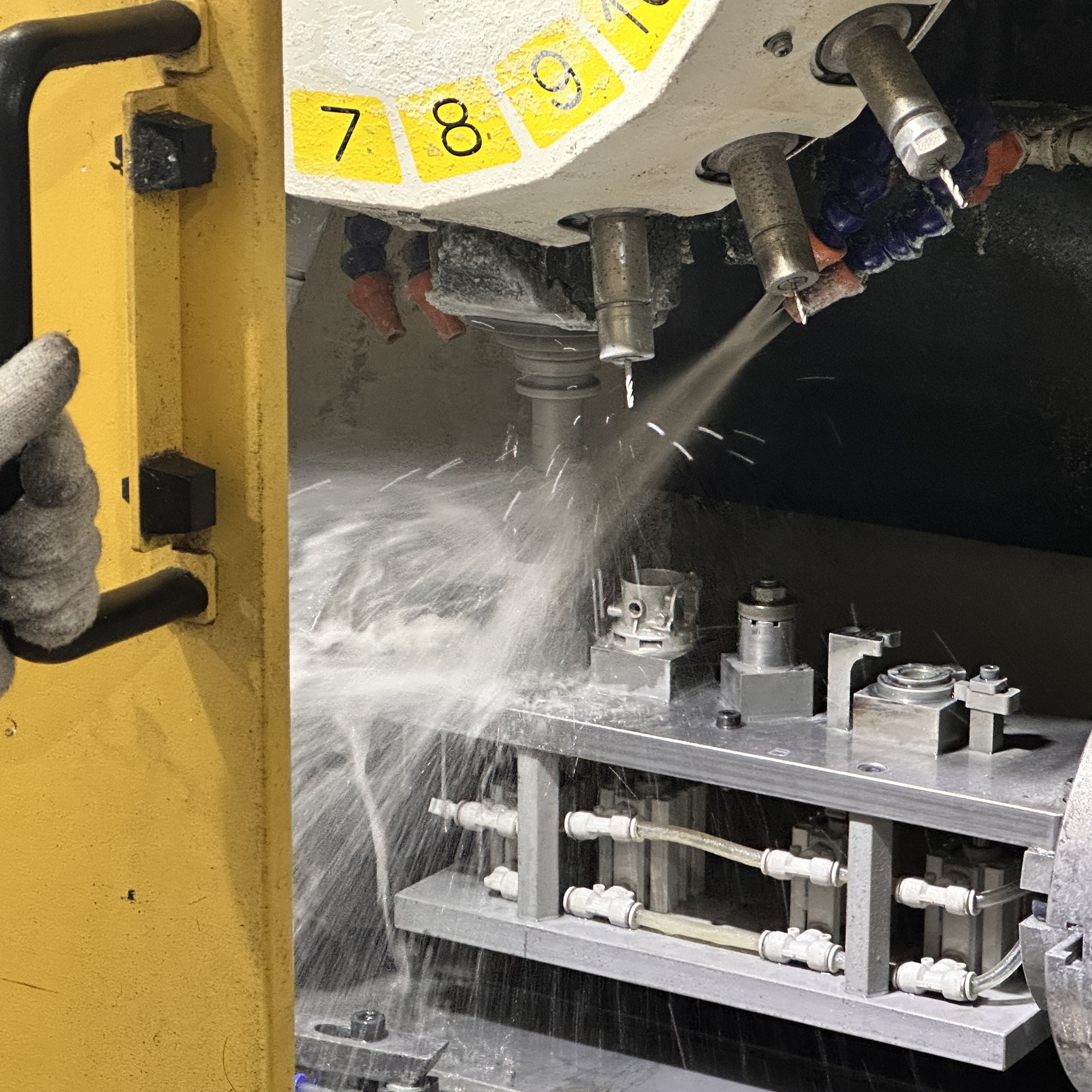 CNC Machining vs Die Casting: How to Choose the Right Manufacturing Process?