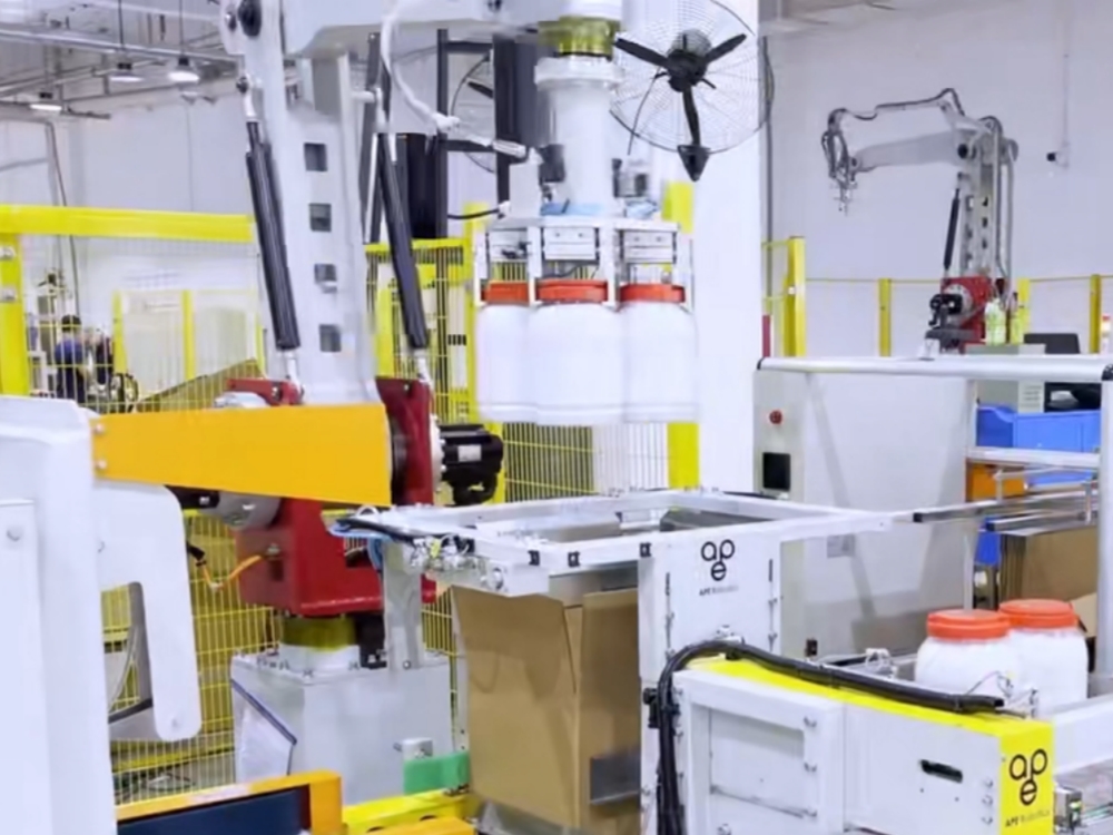 50kg Mobile Palletizing Machine Bottle Palletizing System