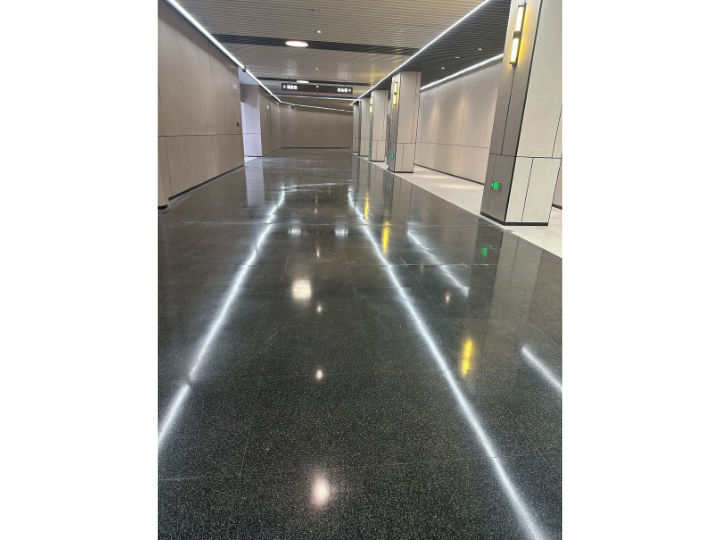 UHPC Seamless Wear-Resistant Flooring
