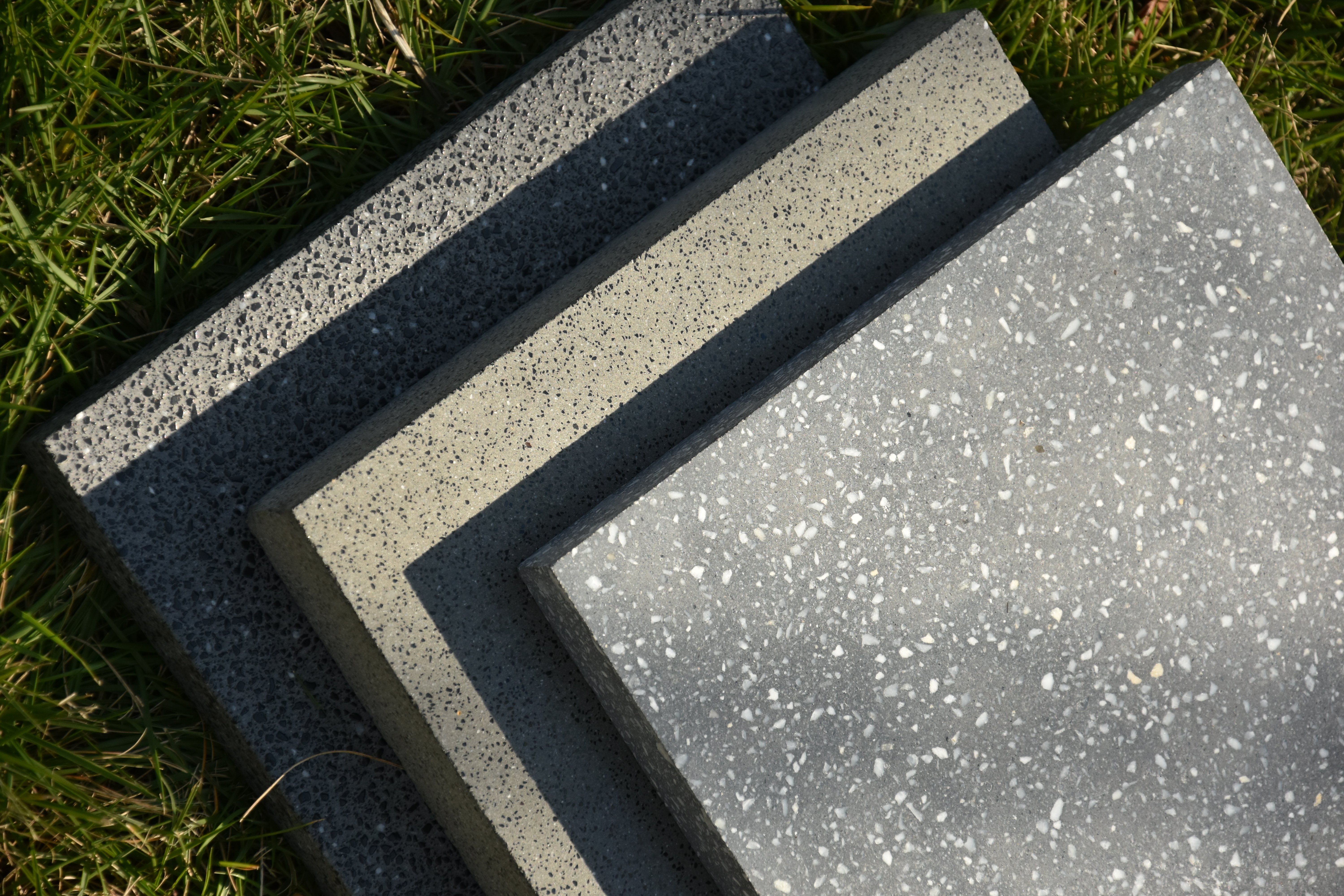 UHPC seamless wear-resistant flooring