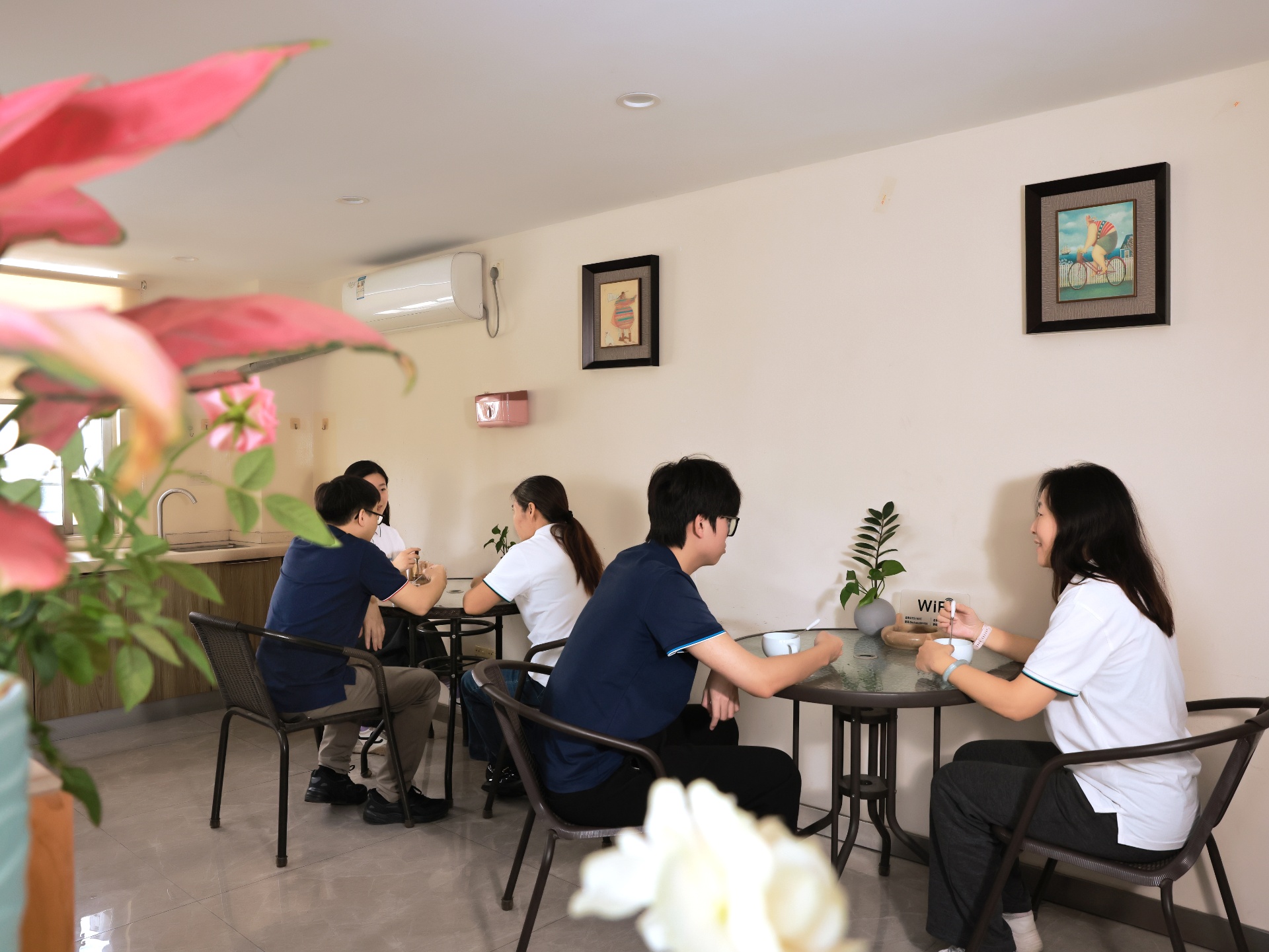 The predecessor of Deshang Company, Xuxiang, was established