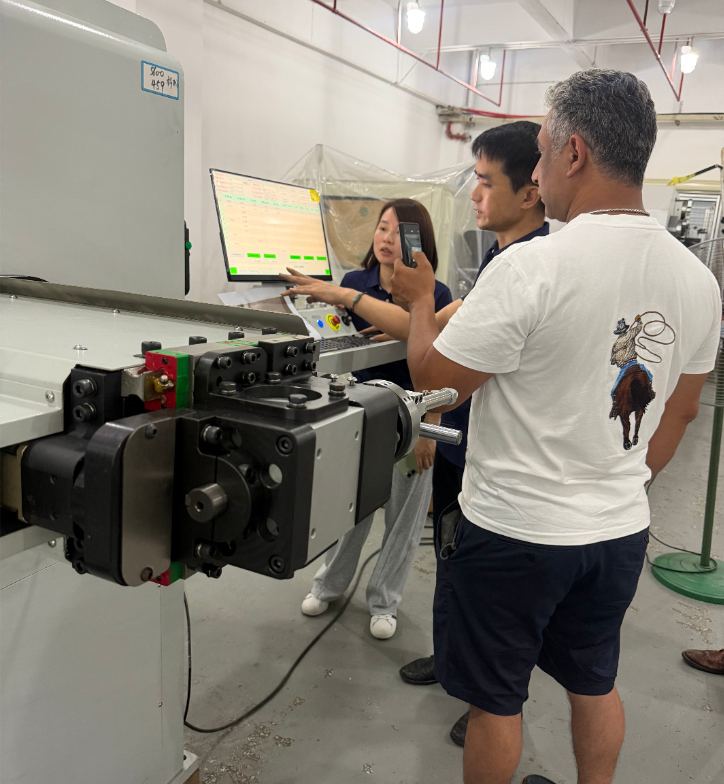 small rotary‑head wire bending machine