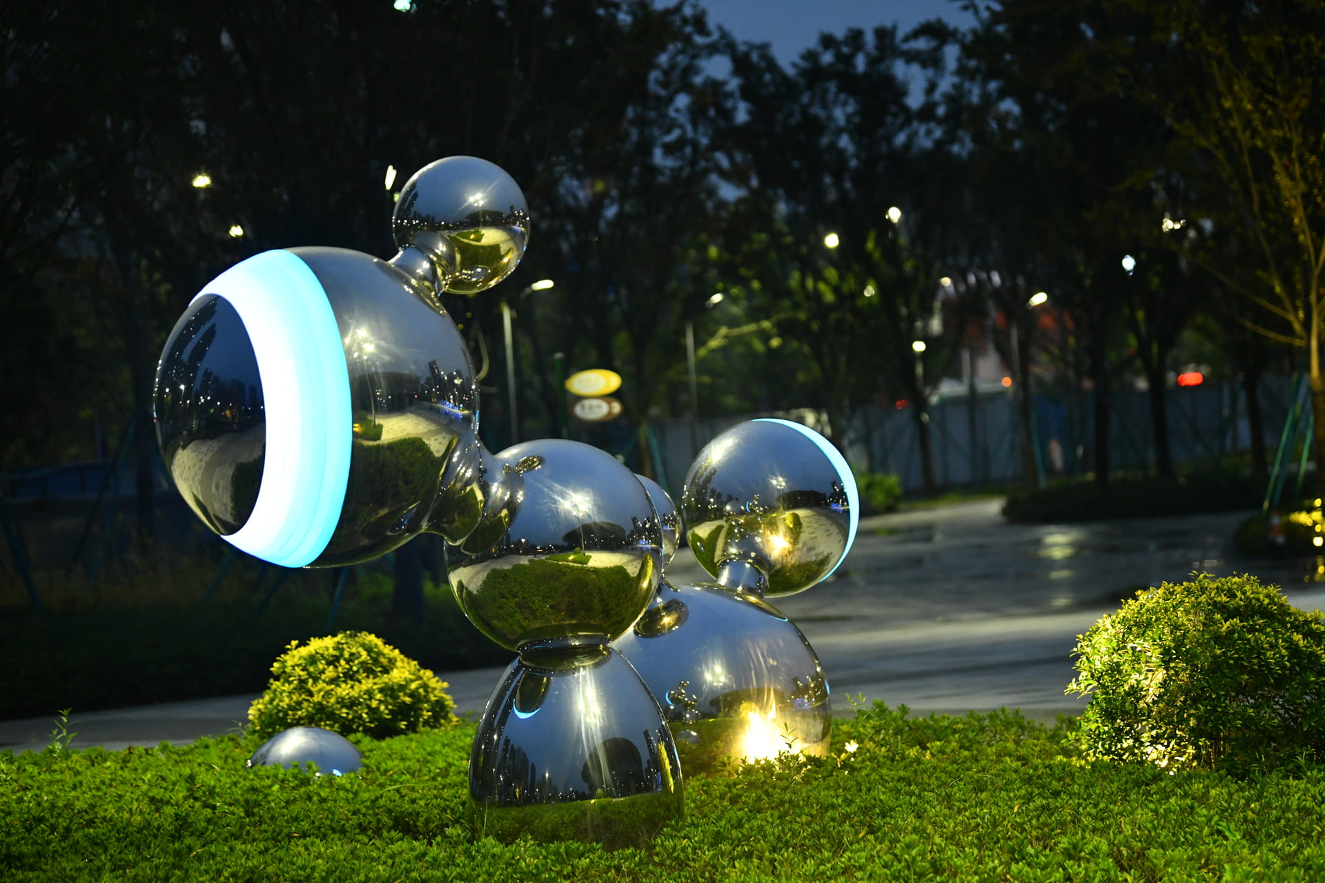 LIGHTING DISPLAY EFFECTS