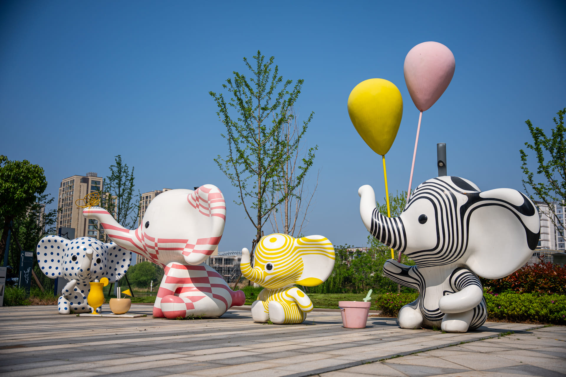 FAMILY PLAYGROUND (ELEPHANT TROOP)