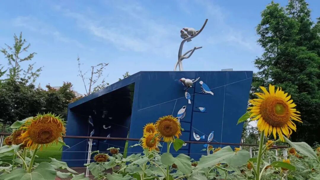 Homecoming Debuts at Ningbo Eastern New Town Ecological Corridor