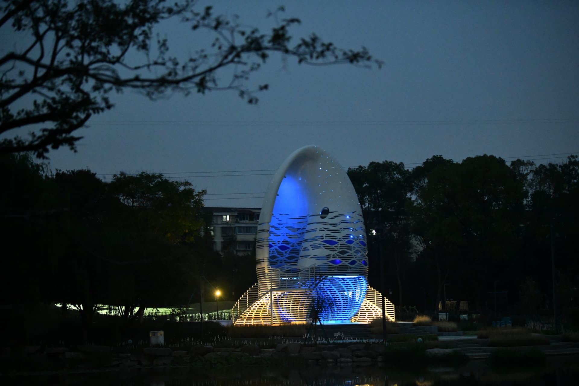 LIGHTING DISPLAY EFFECTS