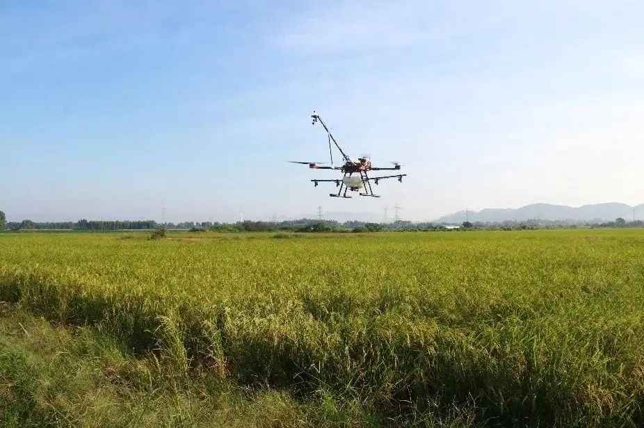 How RTK GNSS Solutions Enable Precision Agriculture and Autonomous Farming