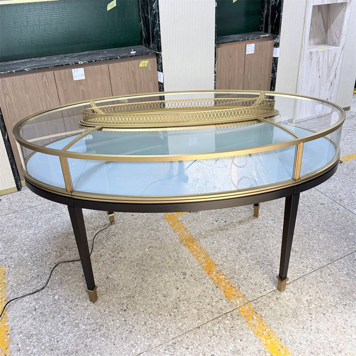 Luxury Oval Island Jewelry Showcase - Island Series: Boutique Center-Floor Layout Solutions