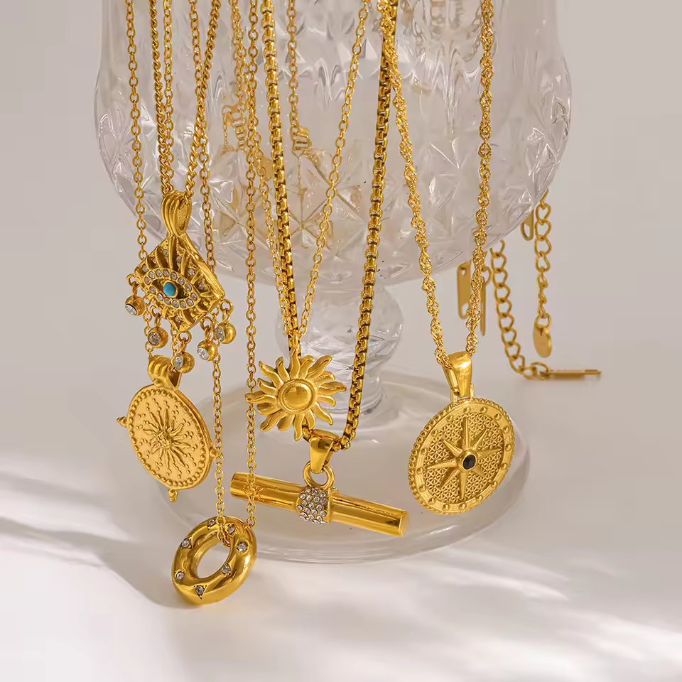 SSeeSY Contemporary Western Custom PVD 18k Gold Plating Waterproof Stainless Steel Pendant Necklaces with Zircon Stone