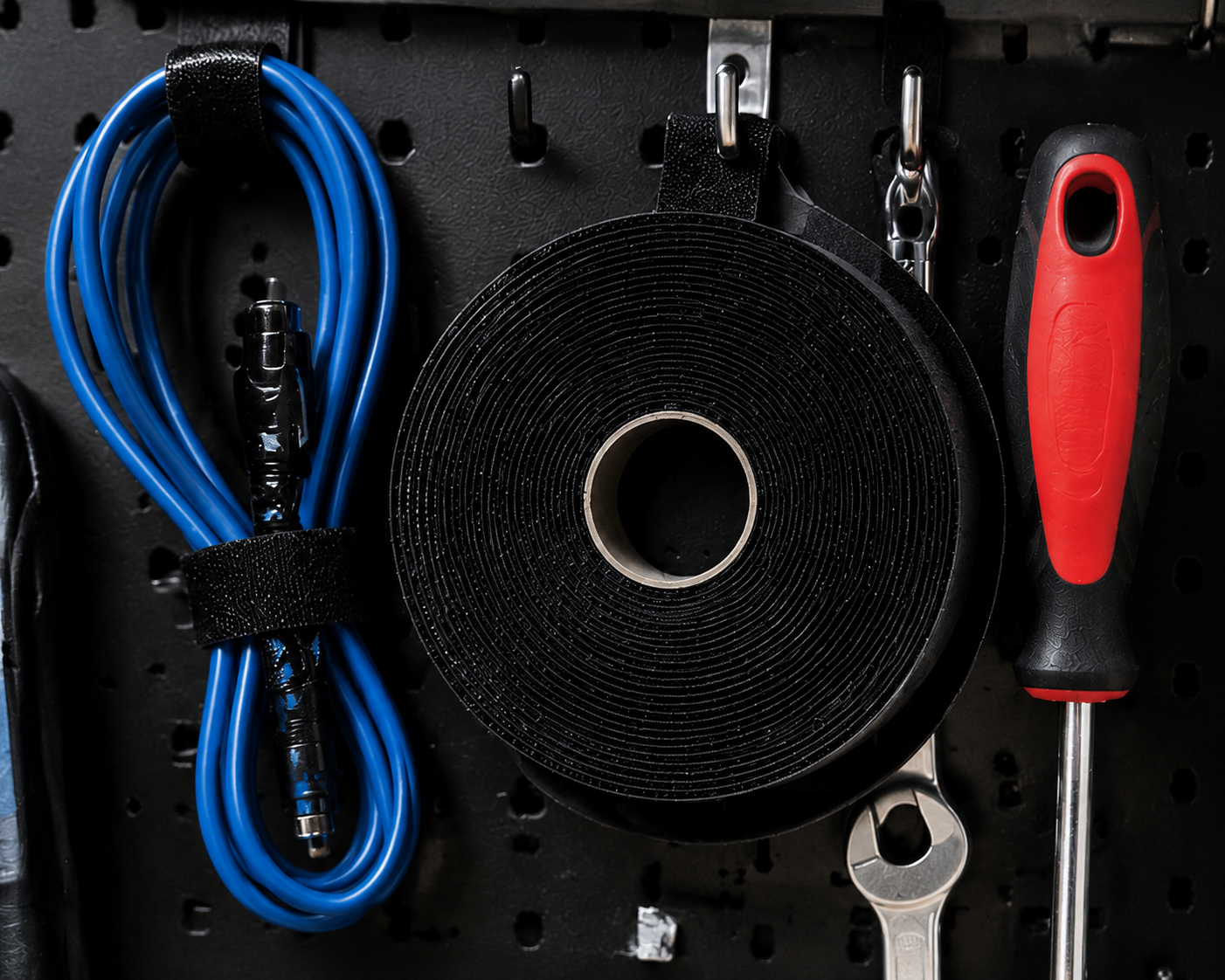 Reusable Black Nylon Hook And Loop Fastener Tape For Cable Management And Wire Organizer