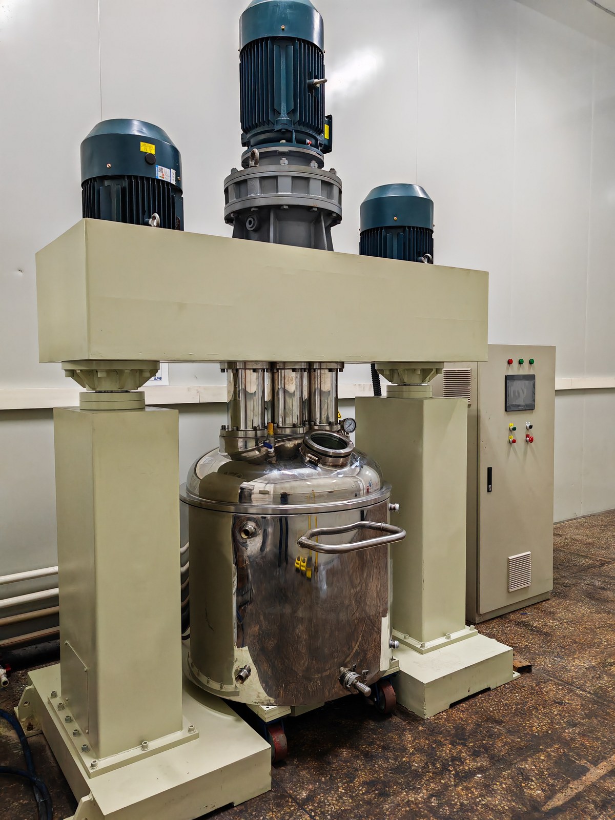 factory floor installation, drive side