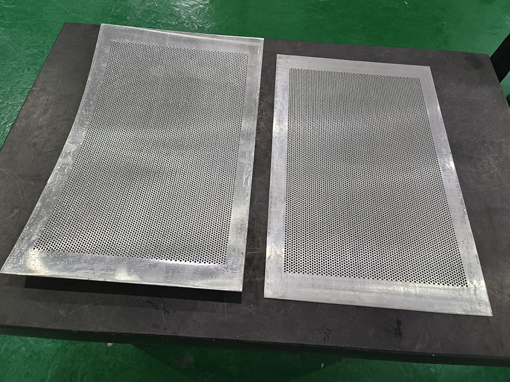 leveling case for XLJ40-1300, material 560mm*420mm*1.5mm aluminum perforated sheet