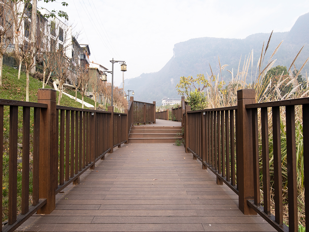 Can Bamboo Be Used for Decking? Bamboohood’s Ultimate Guide to Premium Bamboo Decking