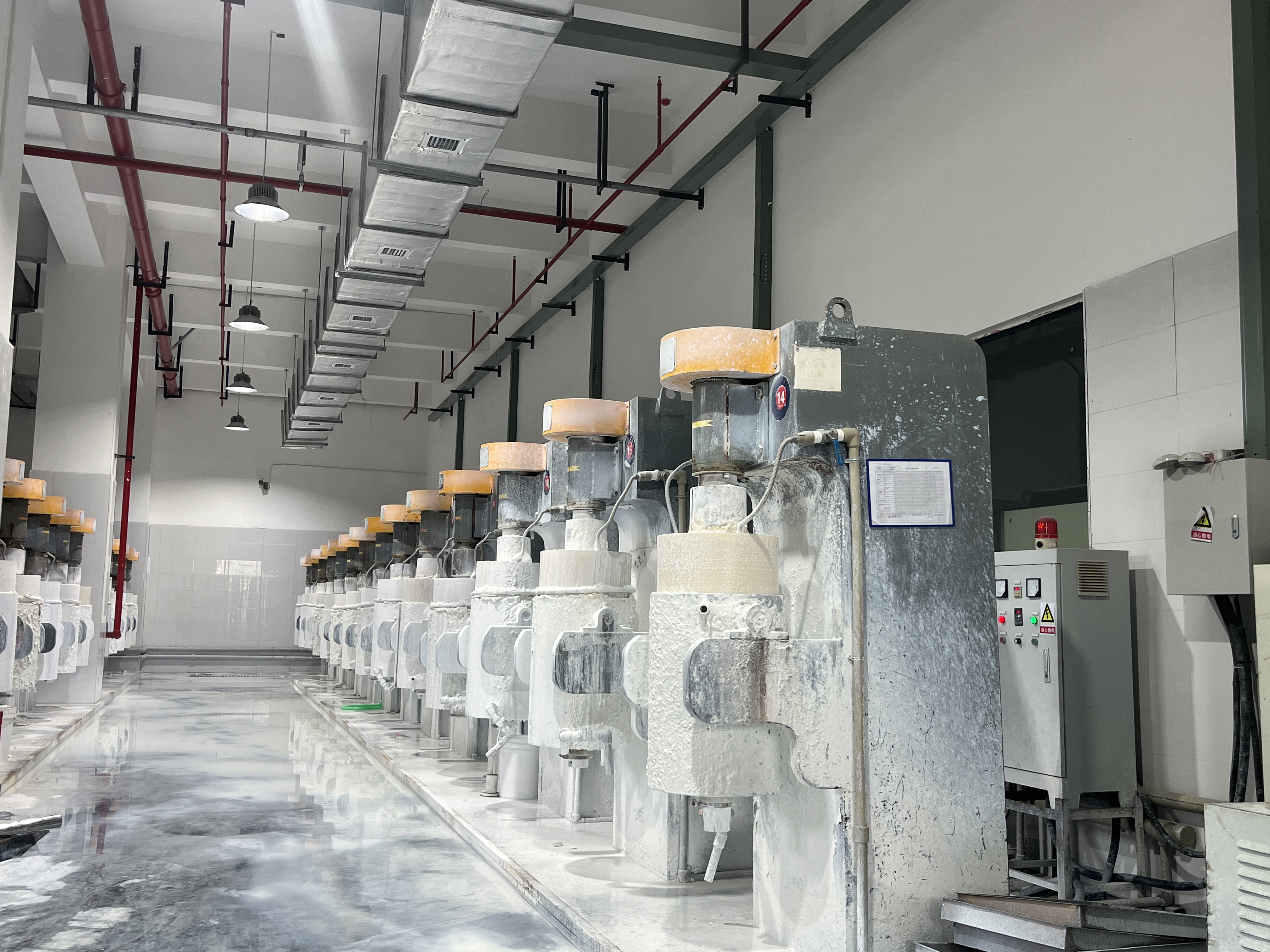 Ceramic grinding media — microbead polishing workshop